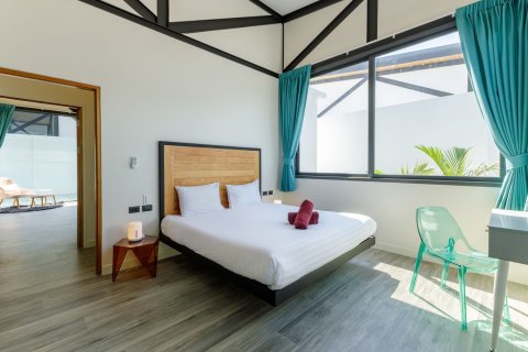 Villa in Phuket, Thailand 4 bedrooms № 170583 - photo 23