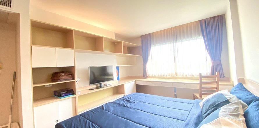 Studio dans le Condo à Phra Khanong, Bangkok, Thaïlande  № 151534