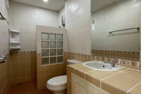 House in Pattaya, Thailand 3 bedrooms № 149036 - photo 13