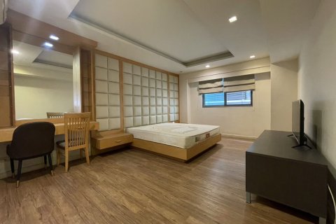 Condo in Watthana, Bangkok, Thailand, 3 bedrooms  № 161186 - photo 5