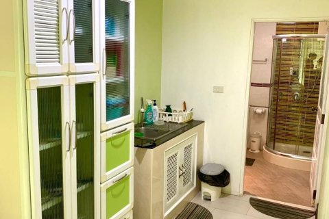 House in Bangkok Yai, Thailand 2 bedrooms № 161185 - photo 10