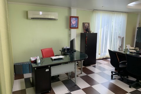 House in Bangkok Yai, Thailand 2 bedrooms № 161185 - photo 12