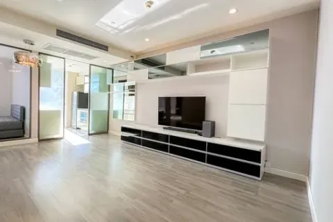 Студия в кондо в Банг Раке, Бангкок, Таиланд № 161187 - фото 1