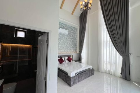 Villa in Cha-am, Thailand 3 bedrooms № 161189 - photo 23