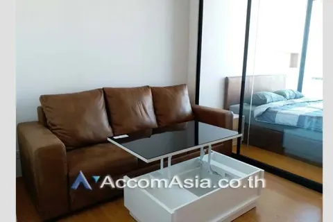 Condominio de 1 dormitorio en Bang Rak, Bangkok, Tailandia № 217493
