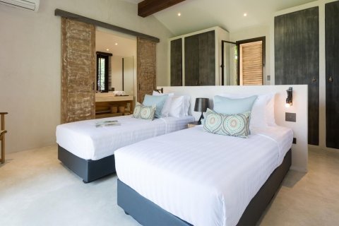 Вилла в Самуи, Таиланд с 9 спальнями  № 152083 - фото 18