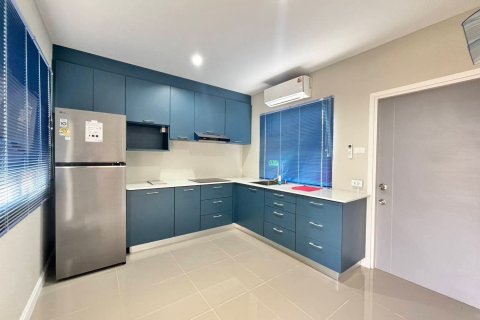 House in San Kamphaeng, Thailand 3 bedrooms № 154882 - photo 11