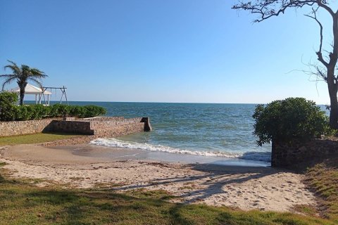 Land in Hua Hin, Thailand 2052 sq.m. № 154880 - photo 1