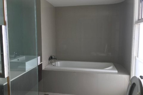 Condo à Watthana, Bangkok, Thaïlande, 3 chambres № 154878 - photo 11