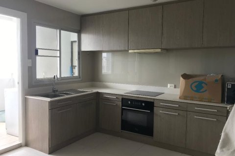 Condo à Watthana, Bangkok, Thaïlande, 3 chambres № 154878 - photo 4