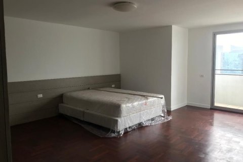 Condo à Watthana, Bangkok, Thaïlande, 3 chambres № 154878 - photo 9