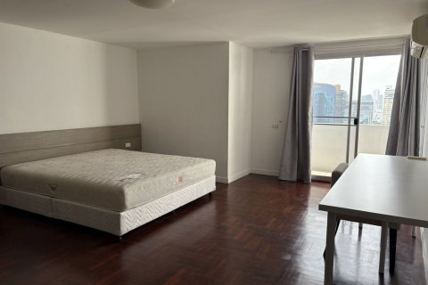 Condo à Watthana, Bangkok, Thaïlande, 3 chambres № 154878 - photo 10