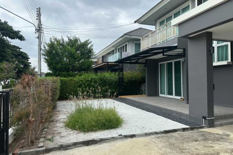 House in Kanchanaburi, Thailand 4 bedrooms № 154881 - photo 5