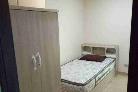 Condo in Bangkok, Thailand, 2 bedrooms № 183496 - photo 8