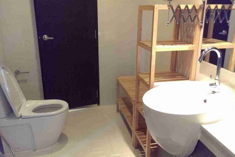 Condo in Bangkok, Thailand, 2 bedrooms № 183496 - photo 13