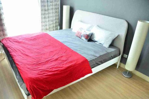 Condo in Bangkok, Thailand, 2 bedrooms № 183496 - photo 11