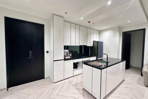 Condo in Bangkok, Thailand, 2 bedrooms  № 114678 - photo 2