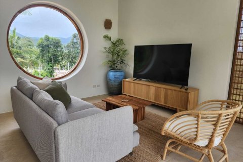 Villa in Surat Thani, Thailand 3 bedrooms № 170473 - photo 6