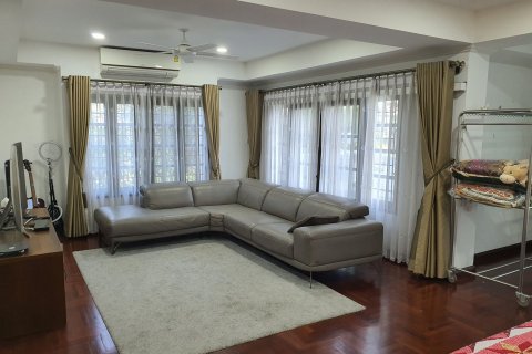 Townhouse à Prawet, Bangkok, Thaïlande 6 chambres № 170469 - photo 19