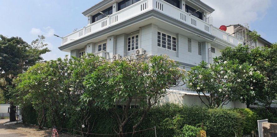 Townhouse à Prawet, Bangkok, Thaïlande 6 chambres № 170469