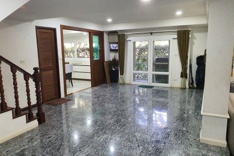 Townhouse à Prawet, Bangkok, Thaïlande 6 chambres № 170469 - photo 3
