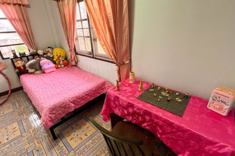 House in Bangkok, Thailand 5 bedrooms № 170470 - photo 4