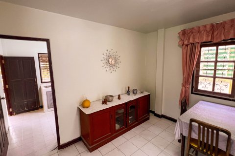 House in Bangkok, Thailand 5 bedrooms № 170470 - photo 16