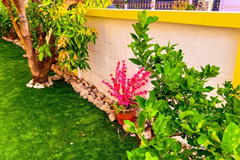 House in Bangkok, Thailand 5 bedrooms № 170470 - photo 9