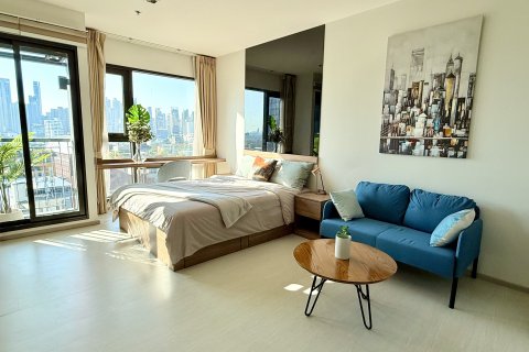 Студия в кондо в Клонг Тоэй, Бангкок, Таиланд № 170471 - фото 6