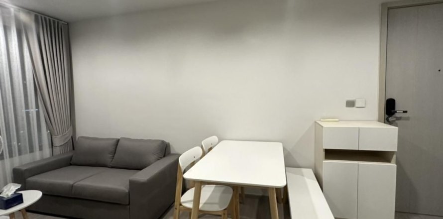 Condo in Chatuchak, Bangkok, Thailand, 2 bedrooms  № 160520