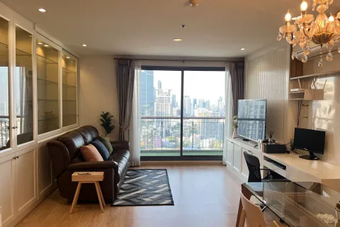 Condo in Khlong Toei, Bangkok, Thailand, 2 bedrooms  № 160515 - photo 2