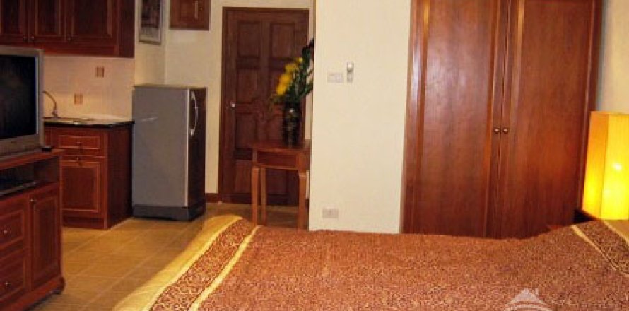 Studio in the Condo on Jomtien Beach, Pattaya, Thailand № 204392