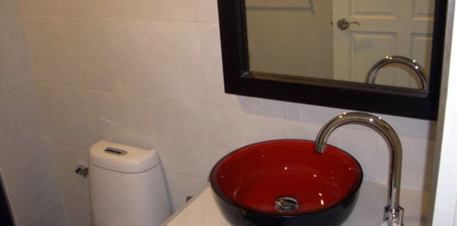Studio in the Condo in Pattaya, Thailand  № 204393