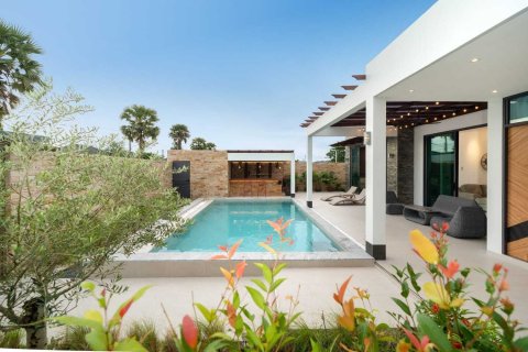 Villa in Phuket, Thailand 4 bedrooms № 169523 - photo 8