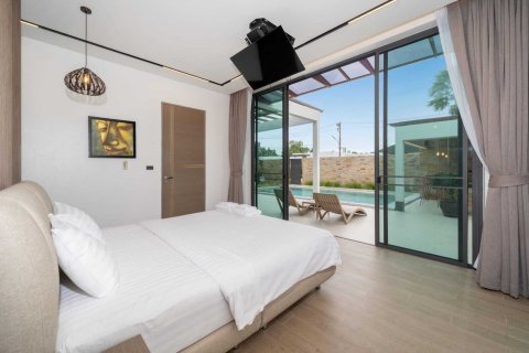 Villa in Phuket, Thailand 4 bedrooms № 169523 - photo 4