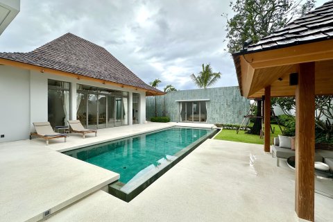 Villa in Phuket, Thailand 3 bedrooms № 169522