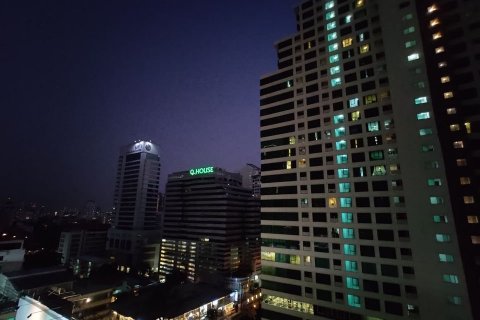 Кондоминиум с 1 спальней в Бангкоке, Таиланд № 143405 - фото 14