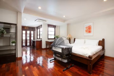 Townhouse in Bangkok, Thailand 4 bedrooms № 142934 - photo 10