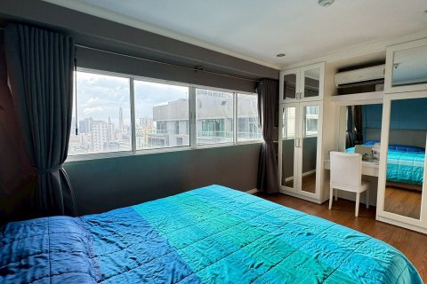 Condo in Bangkok, Thailand, 2 bedrooms  № 142931 - photo 7