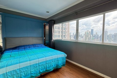 Condo in Bangkok, Thailand, 2 bedrooms  № 142931 - photo 6