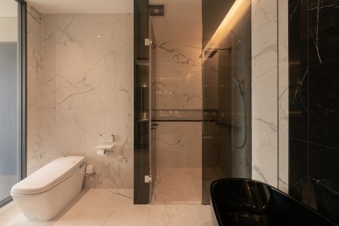 Condo in Bangkok, Thailand, 2 bedrooms № 142928 - photo 15