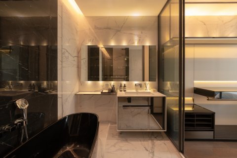 Condo in Bangkok, Thailand, 2 bedrooms № 142928 - photo 13