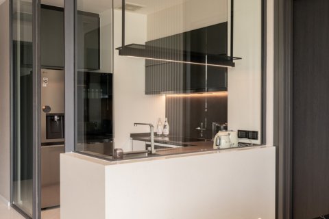 Condo in Bangkok, Thailand, 2 bedrooms № 142928 - photo 17