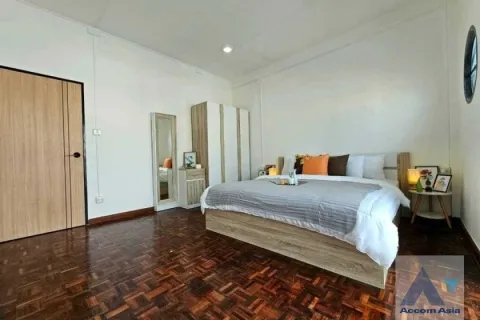 Haus in Bang Na, Bangkok, Thailand 5 Schlafzimmer № 214839 - Foto 6