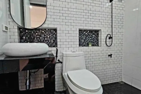 Haus in Bang Na, Bangkok, Thailand 5 Schlafzimmer № 214839 - Foto 11