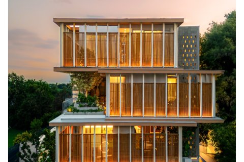 Condo in Bangkok, Thailand, 5 bedrooms  № 170183