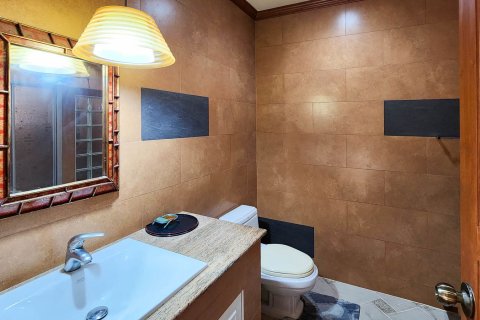 House in Chiang Mai, Thailand 6 bedrooms № 146597 - photo 25