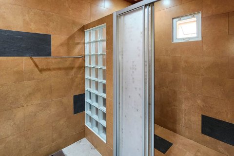 House in Chiang Mai, Thailand 6 bedrooms № 146597 - photo 27