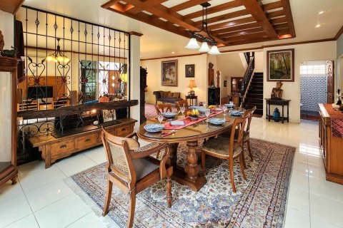 House in Chiang Mai, Thailand 6 bedrooms № 146597 - photo 6