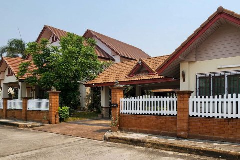 House in Chiang Mai, Thailand 6 bedrooms № 146597 - photo 10